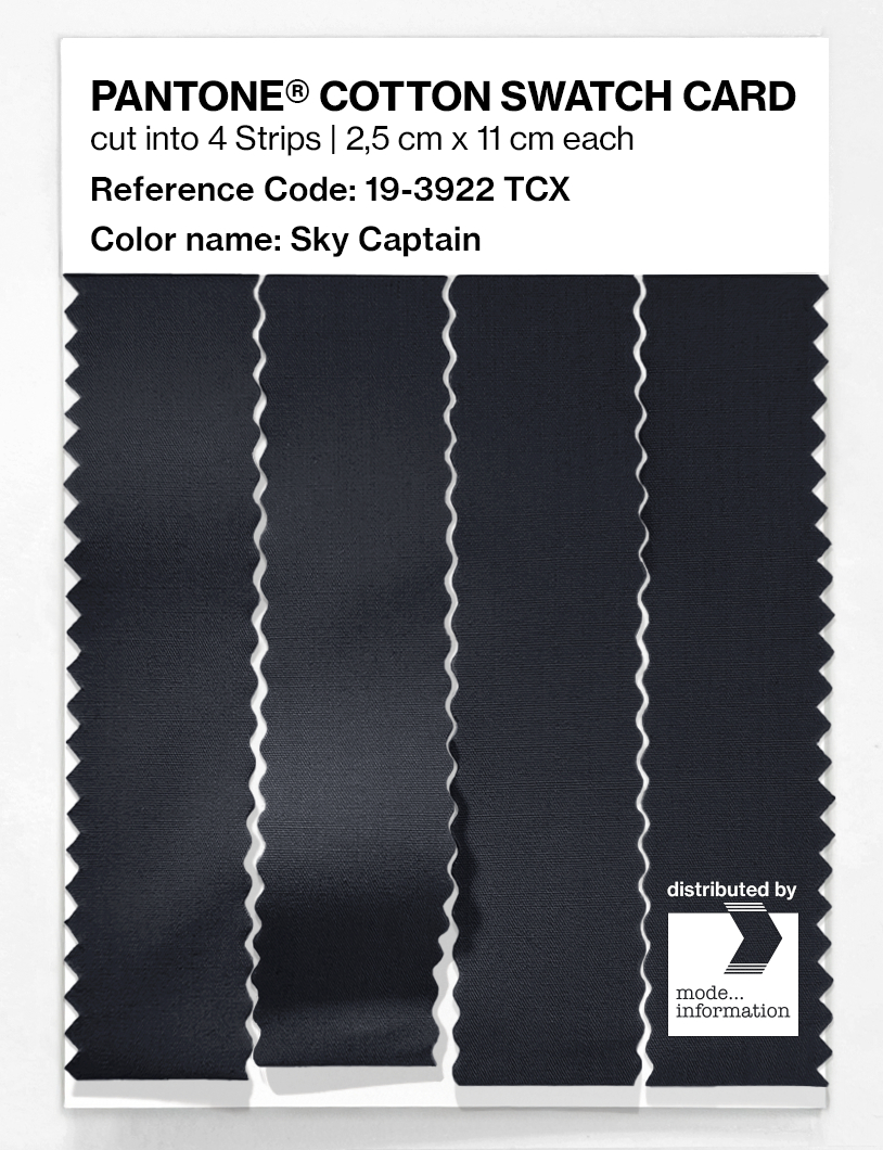 Product image 3 of the product “PANTONE® COTTON SWATCH CARD 19-3922 TCX Sky Captain ”